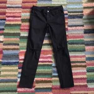 Girls Joe’s jeans with frayed knees